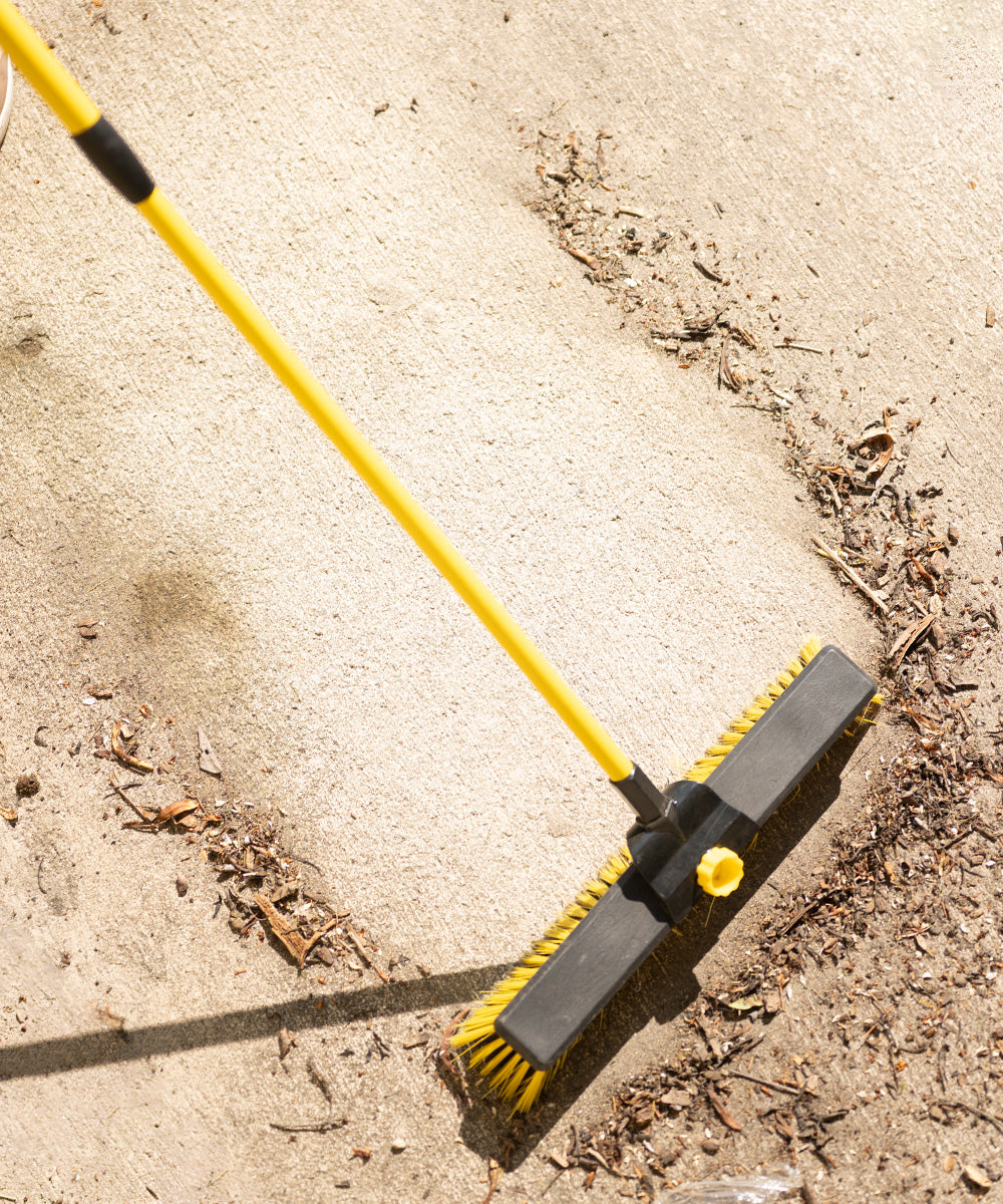 Tornado 14" Garden Broom With Telescopic Handle